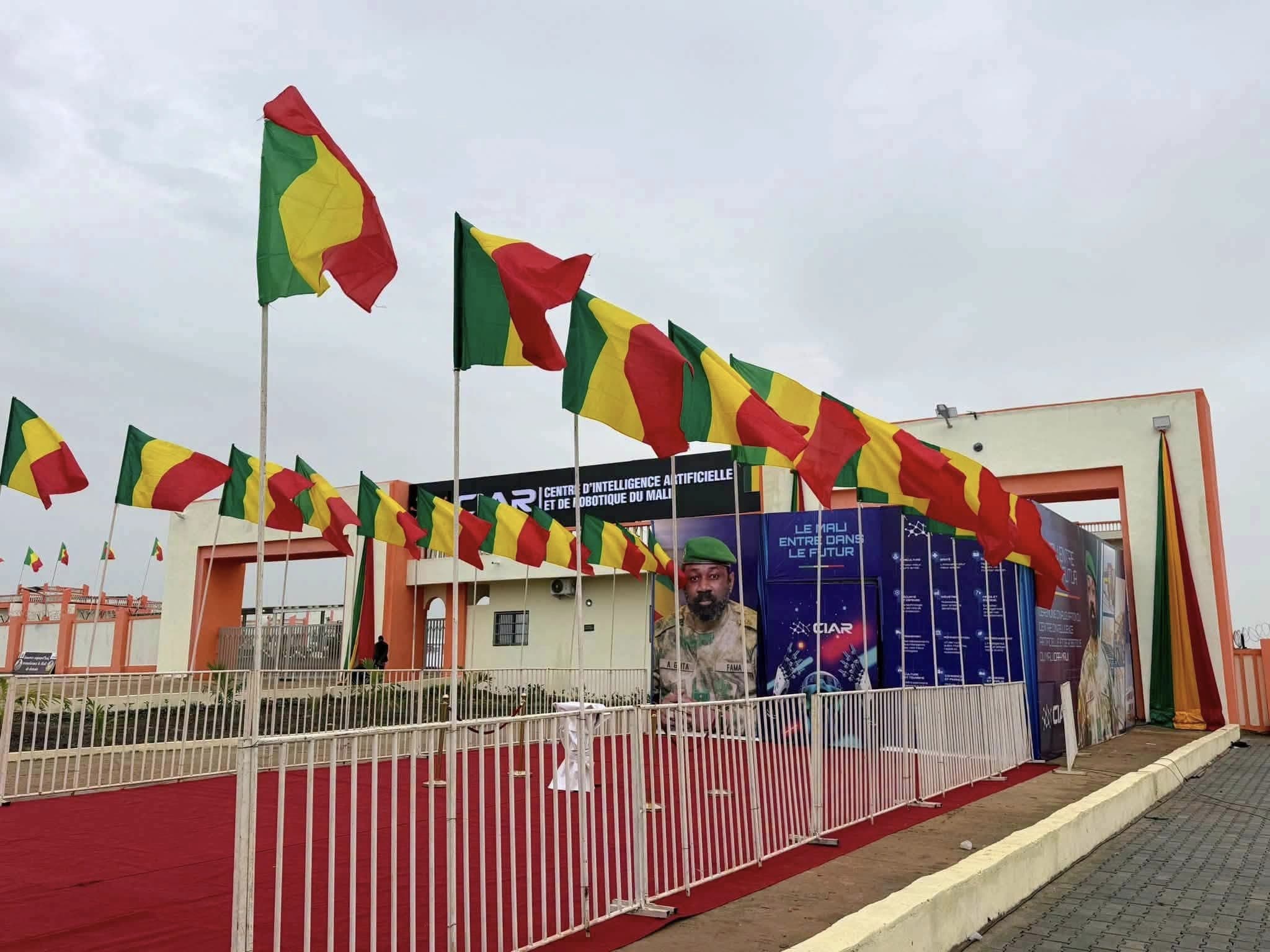 Mali : le Centre d’intelligence artificielle et de robotique inauguré, un pari pour la souveraineté technologique
