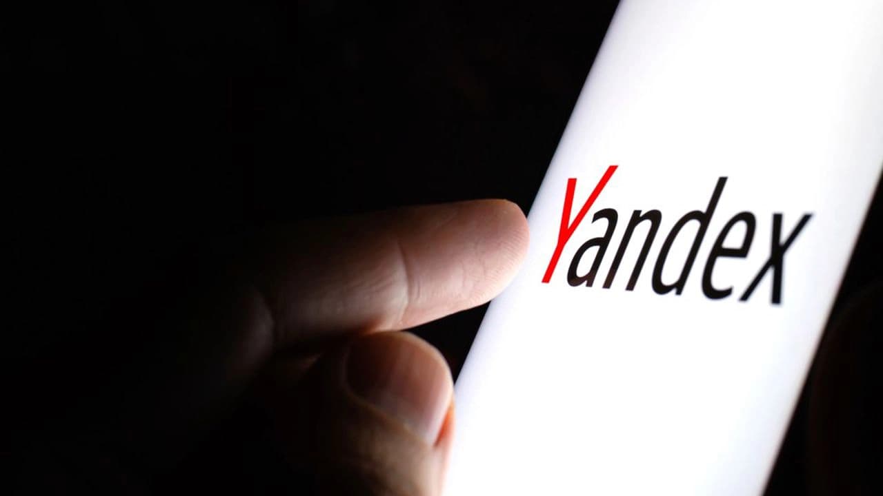 Guerre en Ukraine : les frappes contre Yandex fragilisent-elles aussi les capacités militaires russes ?