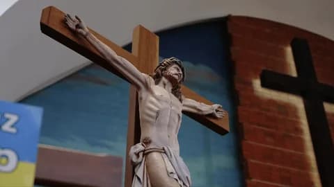 Équateur : un prêtre tué par un immense crucifix en pleine messe, un drame qui rappelle un accident survenu en Italie