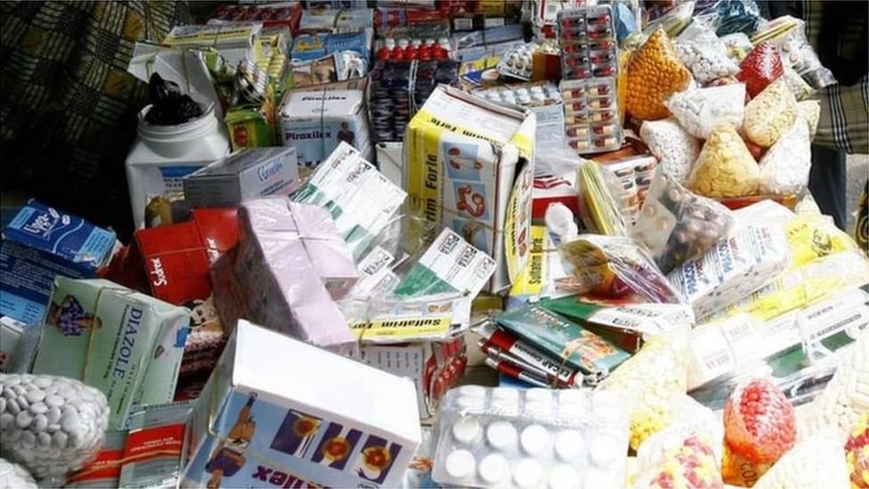 Côte d’Ivoire : 183 tonnes de médicaments illicites saisies en dix jours lors de l’opération Épervier Spécial