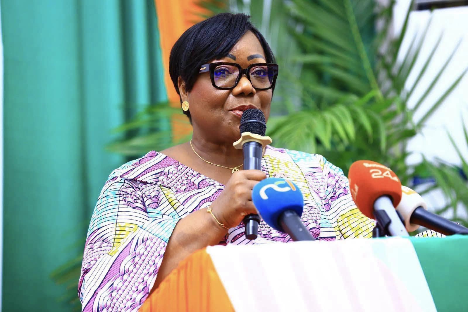 Côte d’Ivoire : Anne Ouloto exhorte les fonctionnaires à préparer leur retraite dès le premier salaire